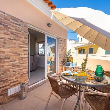 Roseira, Uma Algarvia Guest house Estombar